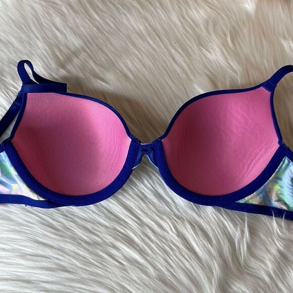 PINK Victoria’s Secret Wear Everywhere T-Shirt Lightly Lined Bra 32C - Picture 3 of 6